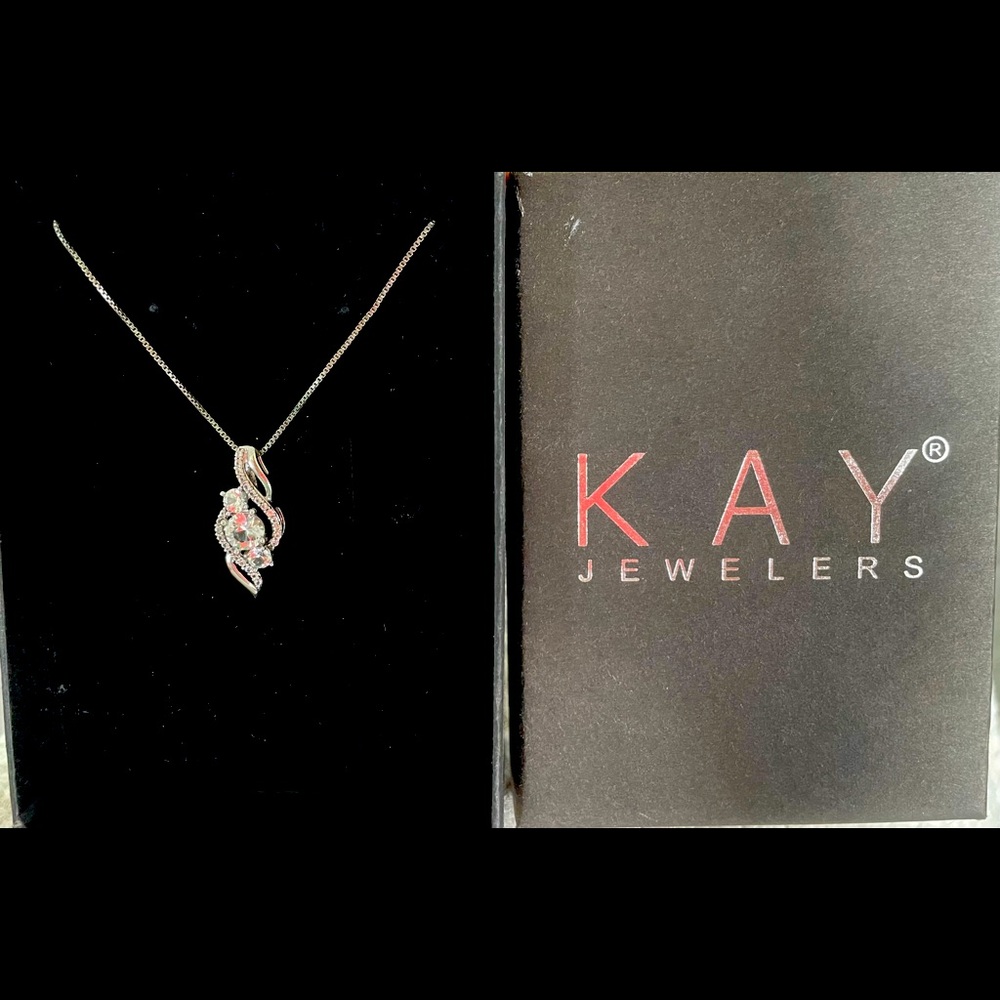 18” Kay Jewelers Necklace and Pendant